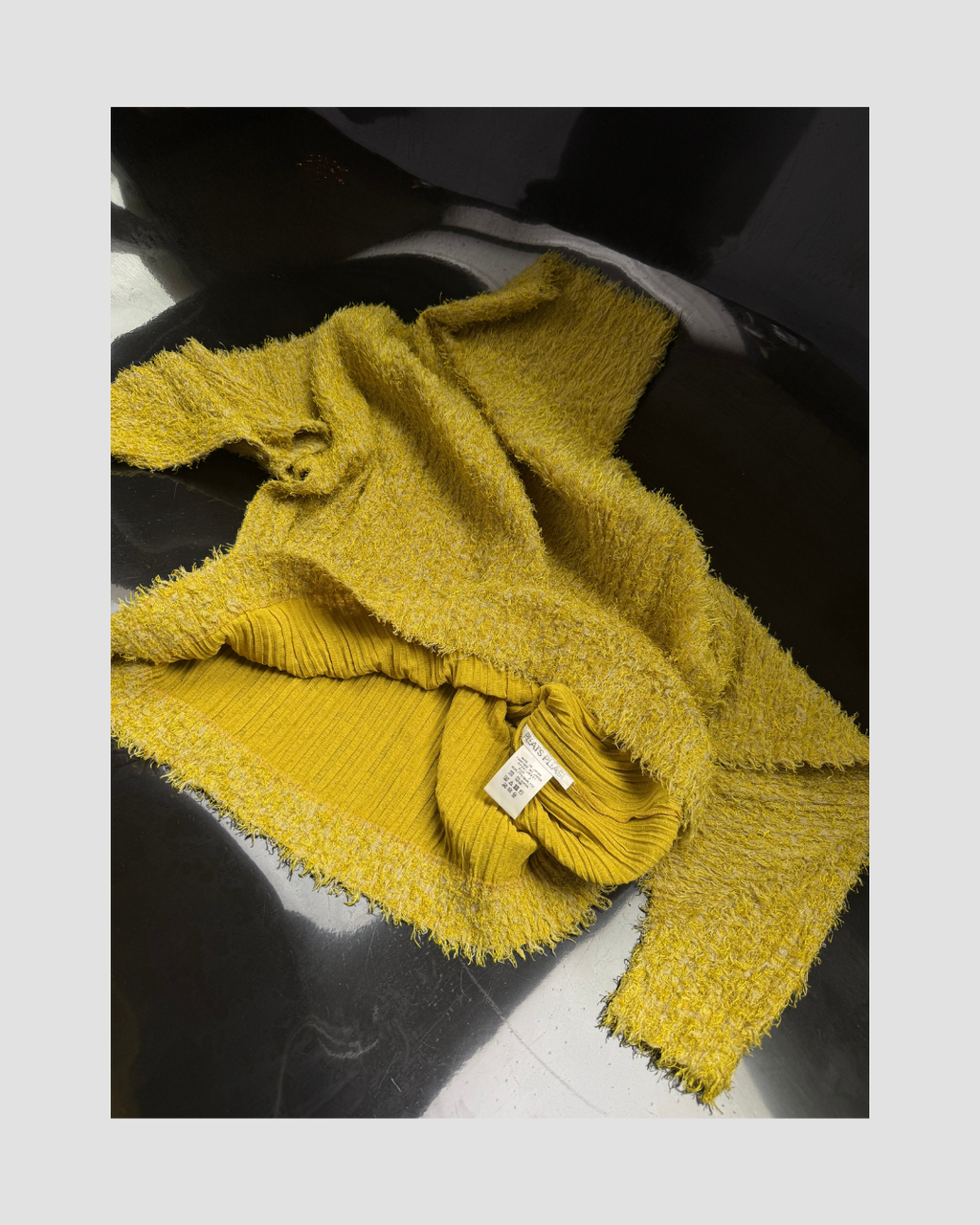ISSEY MIYAKE PLEATS PLEASE fuzzy pullover